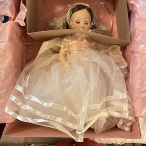 Madame Alexander Snow White Doll